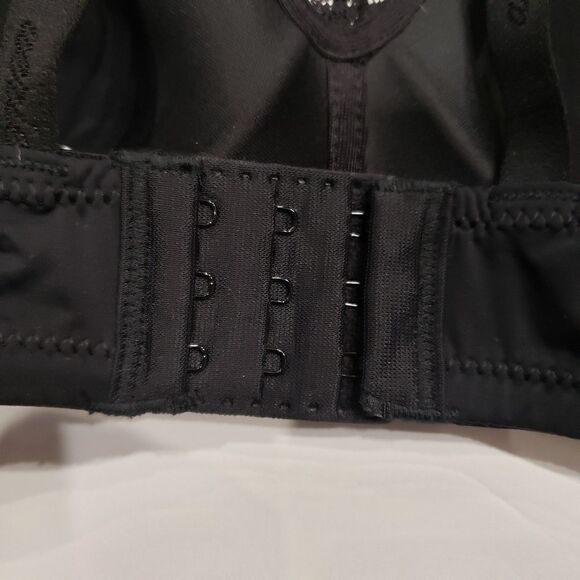 Aerie Wireless Lightly Lined Bra in Black - Picture 11 of 12